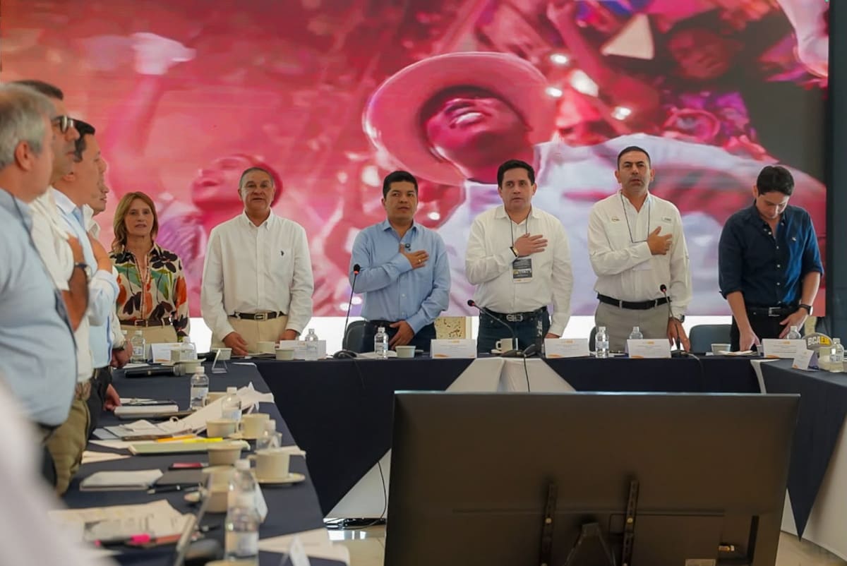 Comisión Sexta del Senado sesionó en Barrancabermeja para analizar las necesidades de infraestructura vial de Santander y el Magdalena Medio, con la participación de Invías y representantes de entidades regionales.
Suministrada/Vanguardia