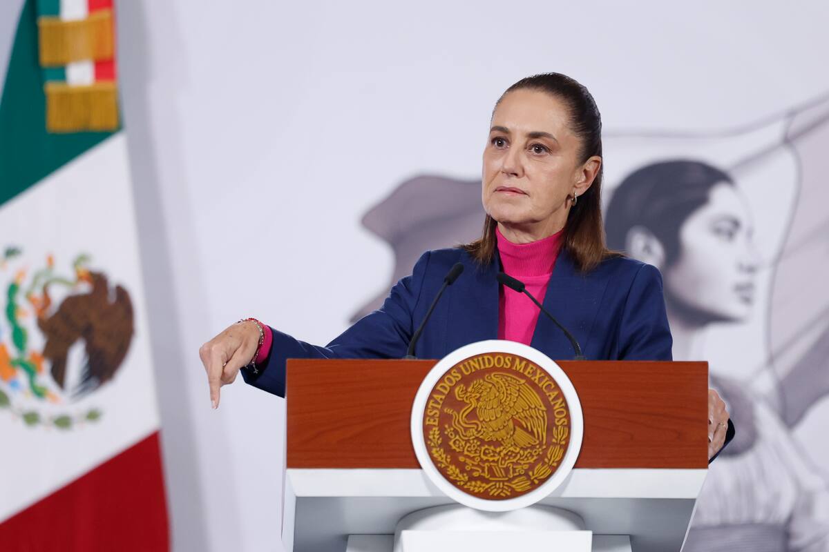 La presidenta de México, Claudia Sheinbaum, habla durante una rueda de prensa este miércoles, en el Palacio Nacional de Ciudad de México (México). EFE/ Sáshenka Gutiérrez