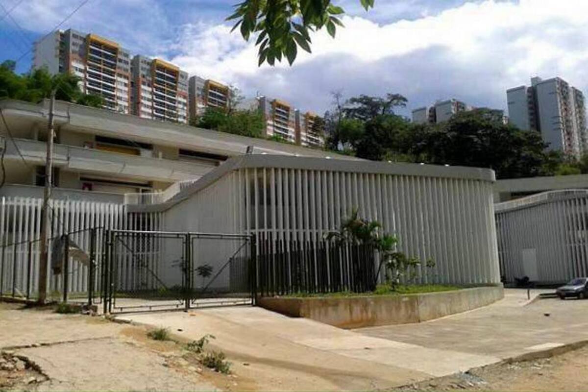 La institución, cuya construcción costó cerca de $14 mil millones, cuenta con toda la dotación necesaria y polideportivo. (Foto: Archivo / VANGUARDIA LIBERAL)