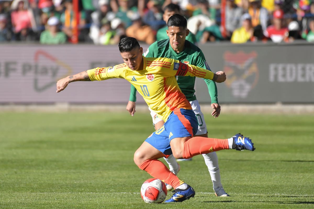 Sin gol, sin puntos y sin invicto: Colombia sufrió por la altura y cayó ante Bolivia en las Eliminatorias. EFE/ Jorge Abrego