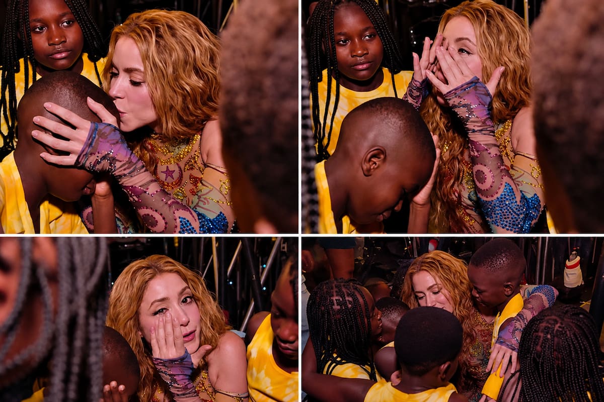 La emotiva despedida de Shakira en Nueva York de los Ghetto Kids. La barranquillera les promete que seguirá en contacto con ellos cuando estén en Uganda, y les dice que probablemente los verá en su casa en Madrid . Los niños son una bendición