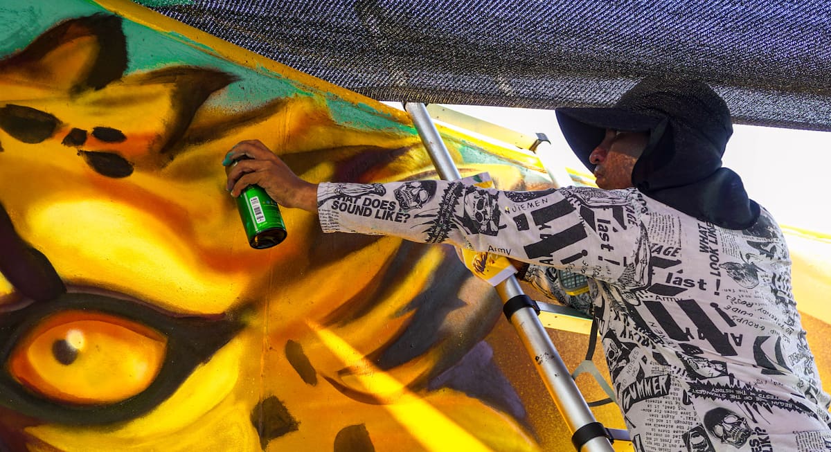 Artistas urbanos de Barrancabermeja intervinieron los muros del nuevo skatepark de la Villa Olímpica con murales que representan símbolos del territorio, como el manatí, la guacamaya y el Cristo Petrolero.
Suministrada/Vanguardia