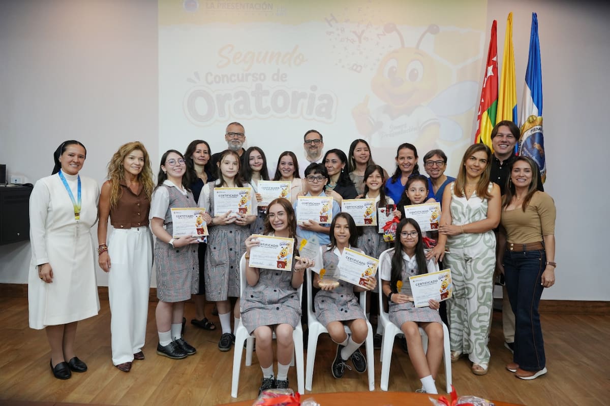 Hermana Daissy Yasmín Acevedo Rubio, Valeria González Uribe, Luciana Ardila Alarcón, María Alejandra Peñaloza Benítez, Isabella Pradilla Suárez, Isabella Tello Sanabria, María Catalina Acevedo Rodríguez, Nicolás Gómez Ariza, Catalina Ramírez Tapias, Salomé Pinzón Parra, Johanna Marcela Uribe Bermúdez, Nelson Enrique González Prada, Claudia Patricia Ariza Ávila, Catalina María Rodríguez Sarmiento, Elizabeth Sanabria Cáceres, Sthepany Michelle Parra García, María Isabel Benítez Guerrero, Nidya Maritza Alarcón Tarazona, Daniel Eduardo Ardila Patiño, Magda Liliana Tapias Infante, Alfonso Uriel Ramírez Poveda y Alfredo Rafael Acevedo Picón.