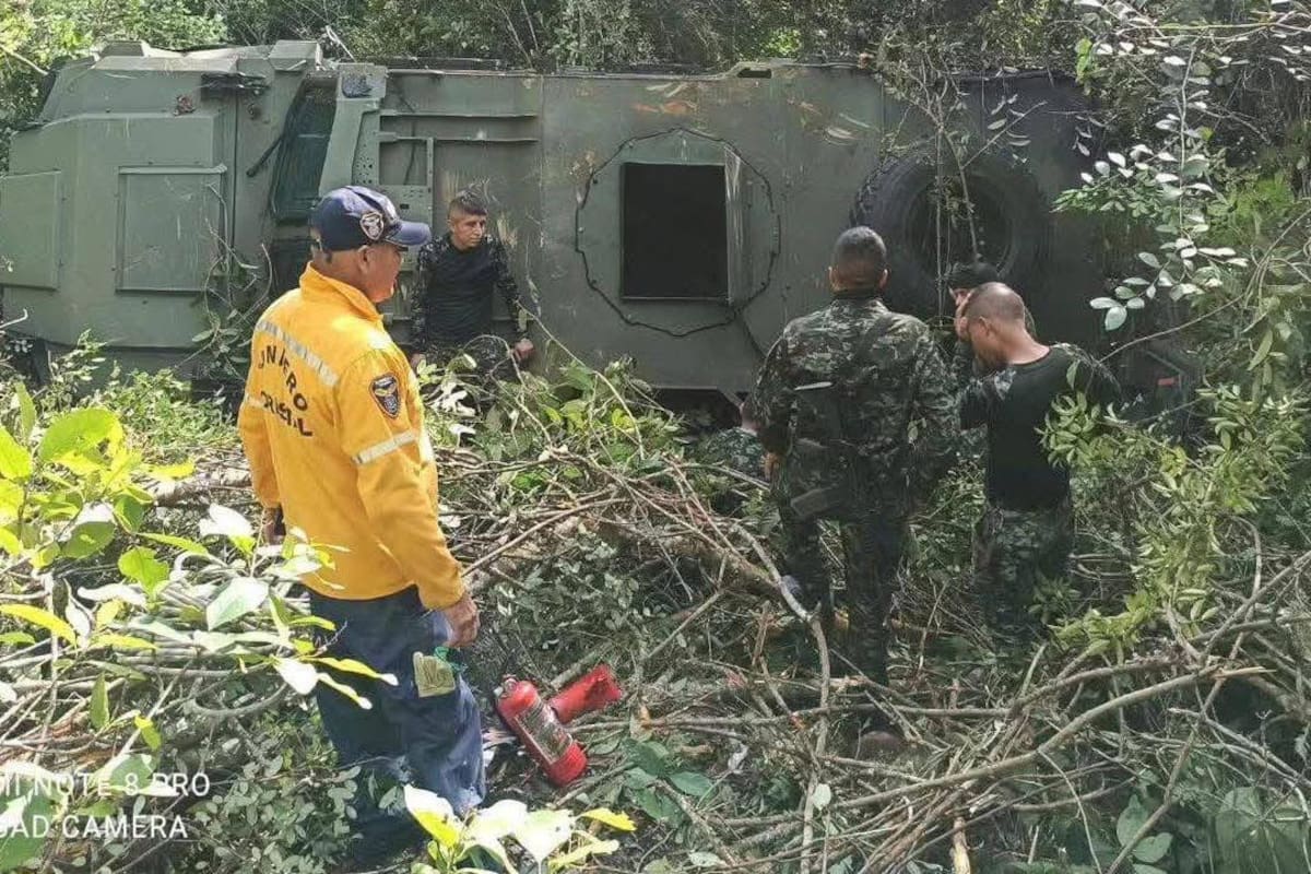 El accidente dejó a otros dos uniformados heridos.
Foto: redes sociales.