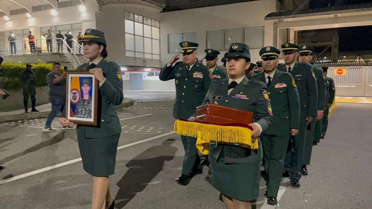 Soldado santandereano fallecido en accidente de la FAC fue recibido con honores en Bucaramanga