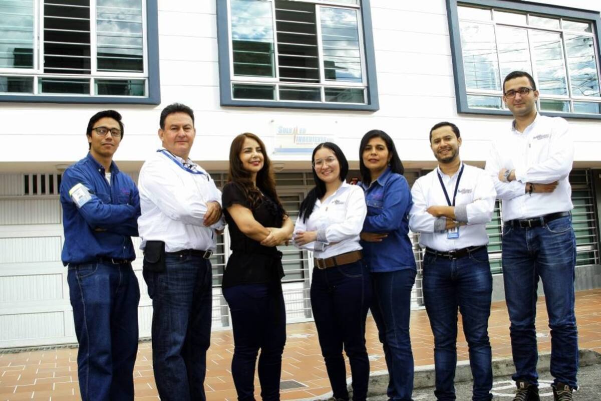 Personal capacitado en las diferentes áreas conforman la empresa Solumed, con el objetivo de identificar las necesidades de los clientes y asegurar que sus equipos ofrezcan el mejor servicio asegurando precisión y confiabilidad. (Foto: César Flórez / VANGUARDIA LIBERAL)