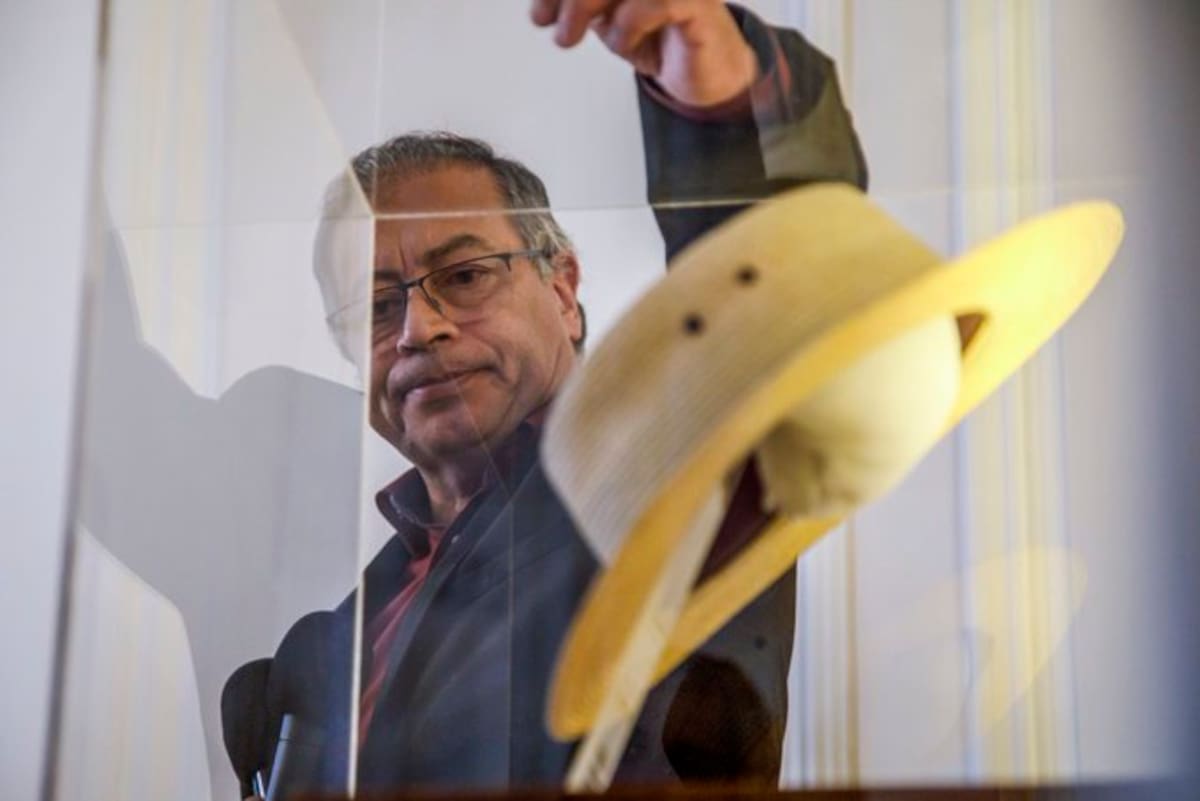 El Consejo de Estado cuestionó, de manera preliminar, la competencia del Ministerio de las Culturas para realizar el reconocimiento mediante un acto administrativo del sombrero de Carlos Pizarro.