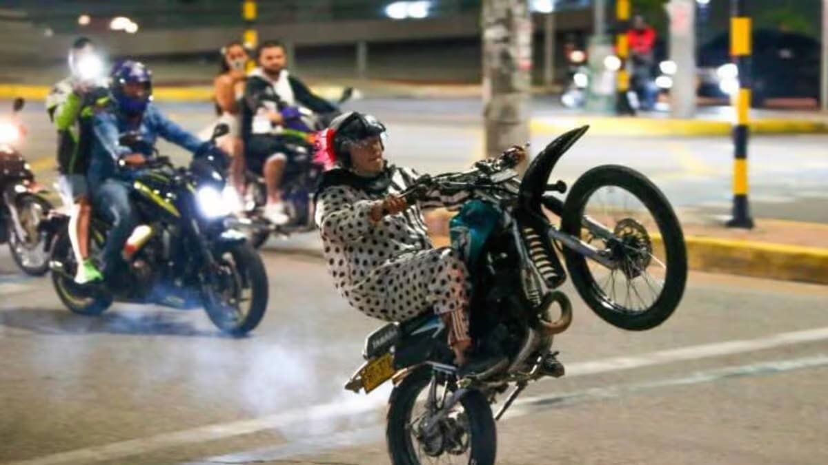 "Son una tortura": los ensordecedores escapes alterados de motos en Bucaramanga