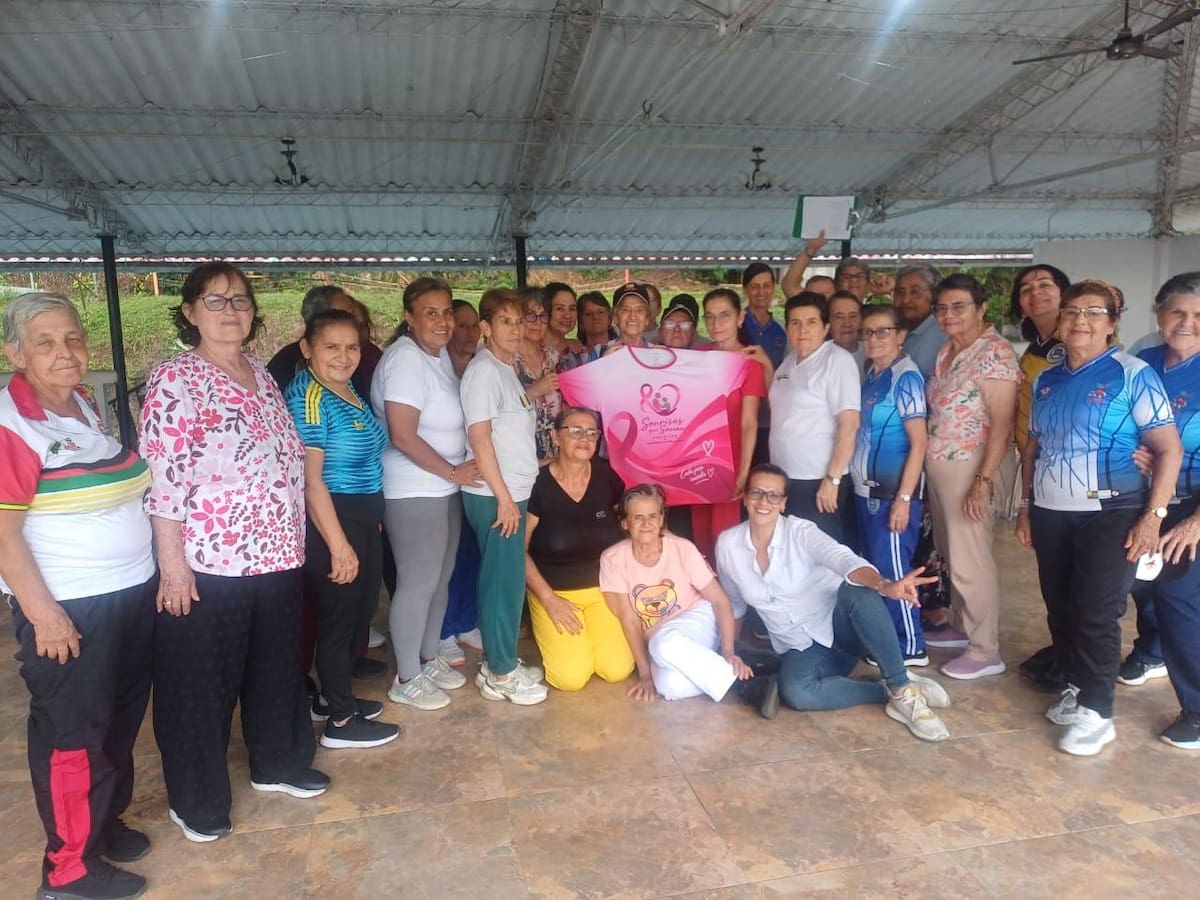 a Fundación Sonrisas que Sanan ya acompaña a 15 pacientes con cáncer de San Vicente de Chucurí. Su primera convocatoria, una carrera por la vida sin ganadores, será el 18 de octubre.