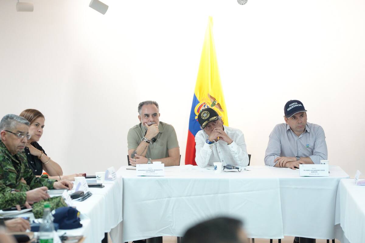 Su proposito es darle al Presidente de la Républica, junto con el respaldo de todos los ministros, facultades extraordinarias. Foto: Presidencia
