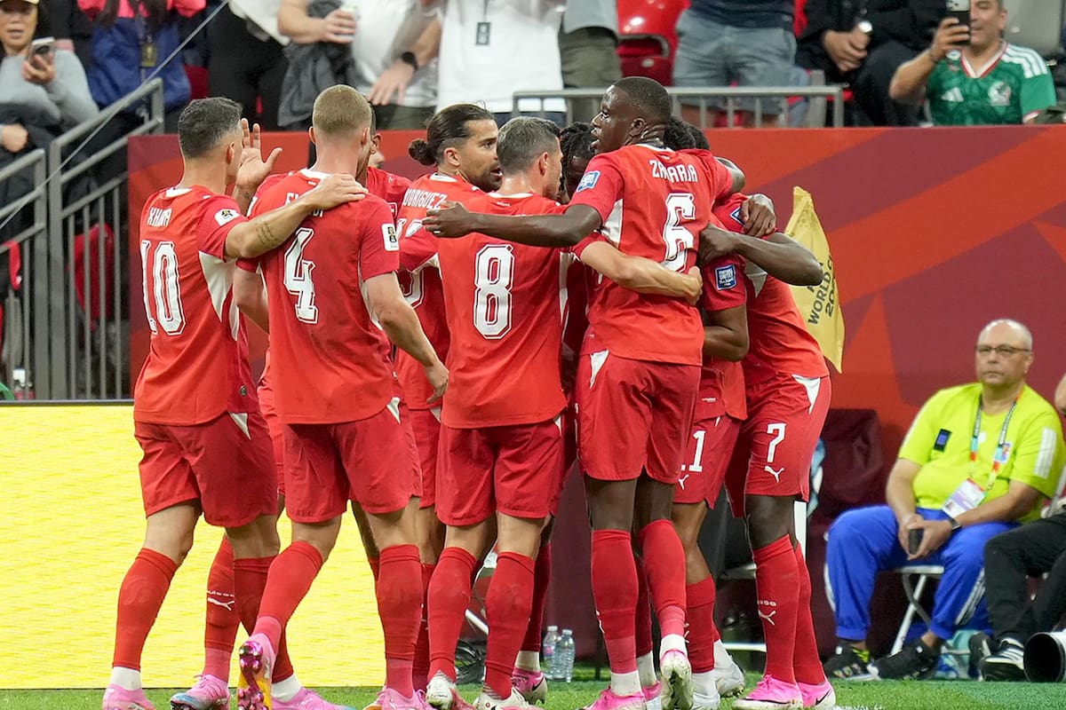 Suiza, rival de Colombia en los octavos de final del Mundial 2026, buscará hacer valer su orden defensivo este martes en Vancouver. (Foto: EFE)