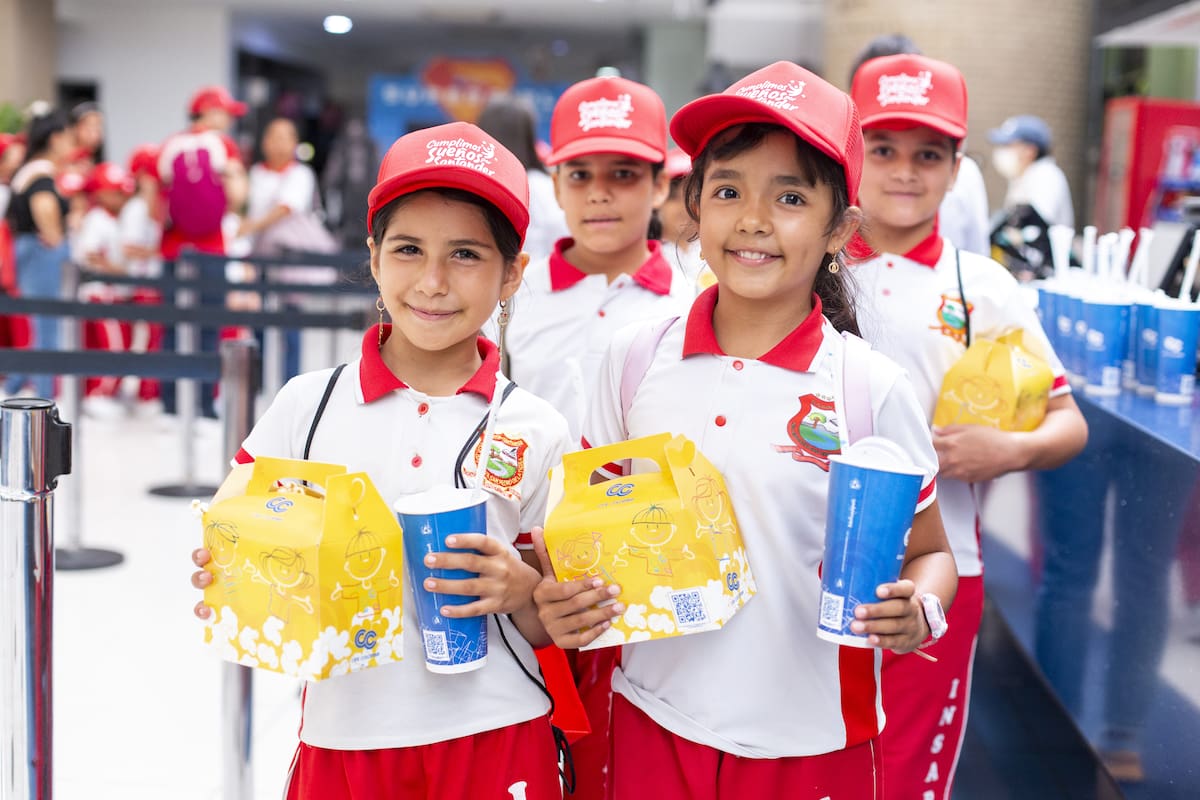 Suministradas Cacique el Centro Comercial /VANGUARDIA