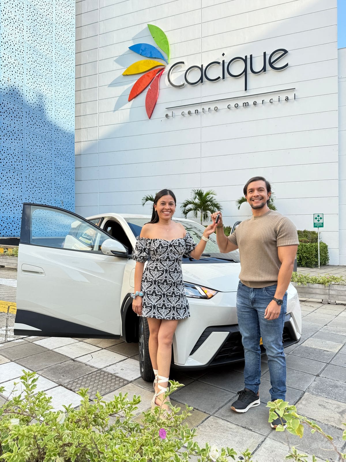 Suministradas Cacique / VANGUARDIA