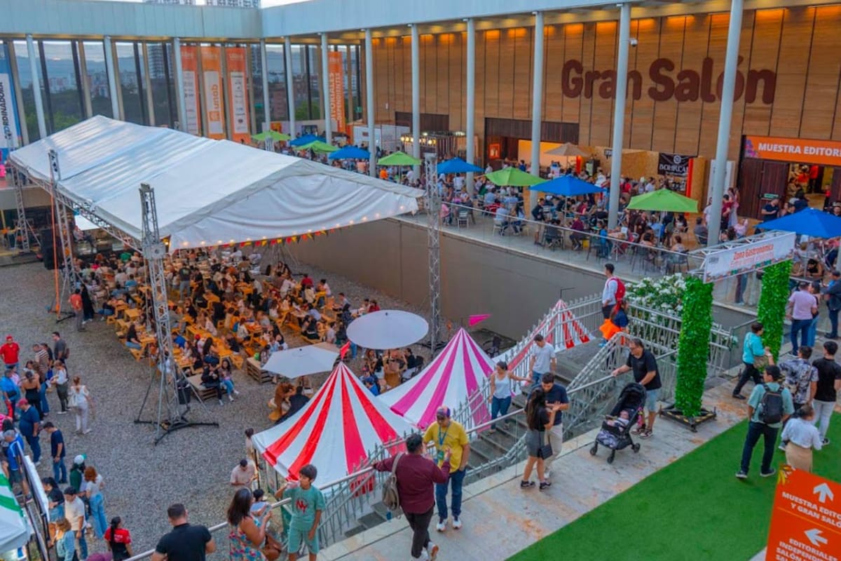 Eventos especiales como espectáculos musicales y obras de teatro con boletería complementan la amplia agenda cultural de la feria. - Suministradas Ulibro /VANGUARDIA