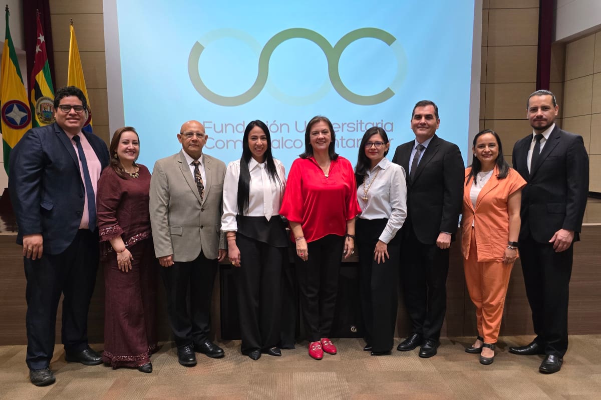 Andrés Robles Castaño, secretario general; Luisa Perea Rivero, coordinadora del programa Logística y Mercadeo; José Barón Torres, docente; Jennifer Salgado Ospina, coordinadora general; Carmen Quintero Lozano, rectora de la UNC; Sonia Peñaloza Bohórquez, coordinadora de los programas en Tecnología en Gestión Turística y Desarrollo Local; Óscar Castellanos Rodríguez, coordinador de los programas en Diseño de Comunicación Visual y Narrativas Digitales; Claudia Malaver Moreno, coordinadora académica; Rafael Briñez Lozada, docente. - Suministradas /VANGUARDIA