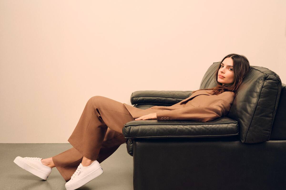 Durante el proceso de diseño, Emily eligió Superga 275. /VANGUARDIA