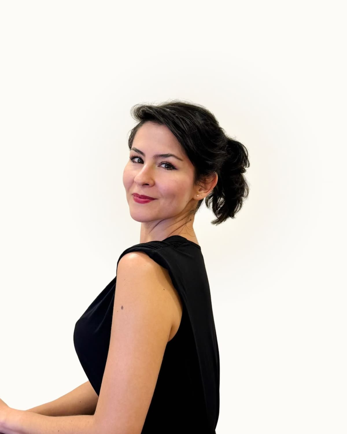 La conferencista y autora santandereana habla sobre felicidad, liderazgo y las decisiones que pueden transformar una vida. Su propia historia comenzó cuando descubrió que no necesitaba estar en el fondo para cambiar de rumbo.