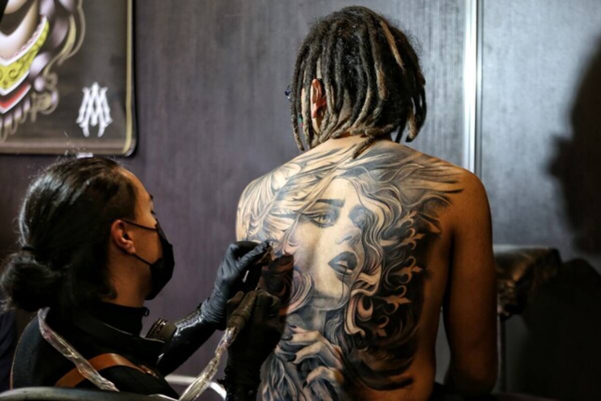 Los tatuajes son una forma de expresión que cada vez está más presente en Colombia.