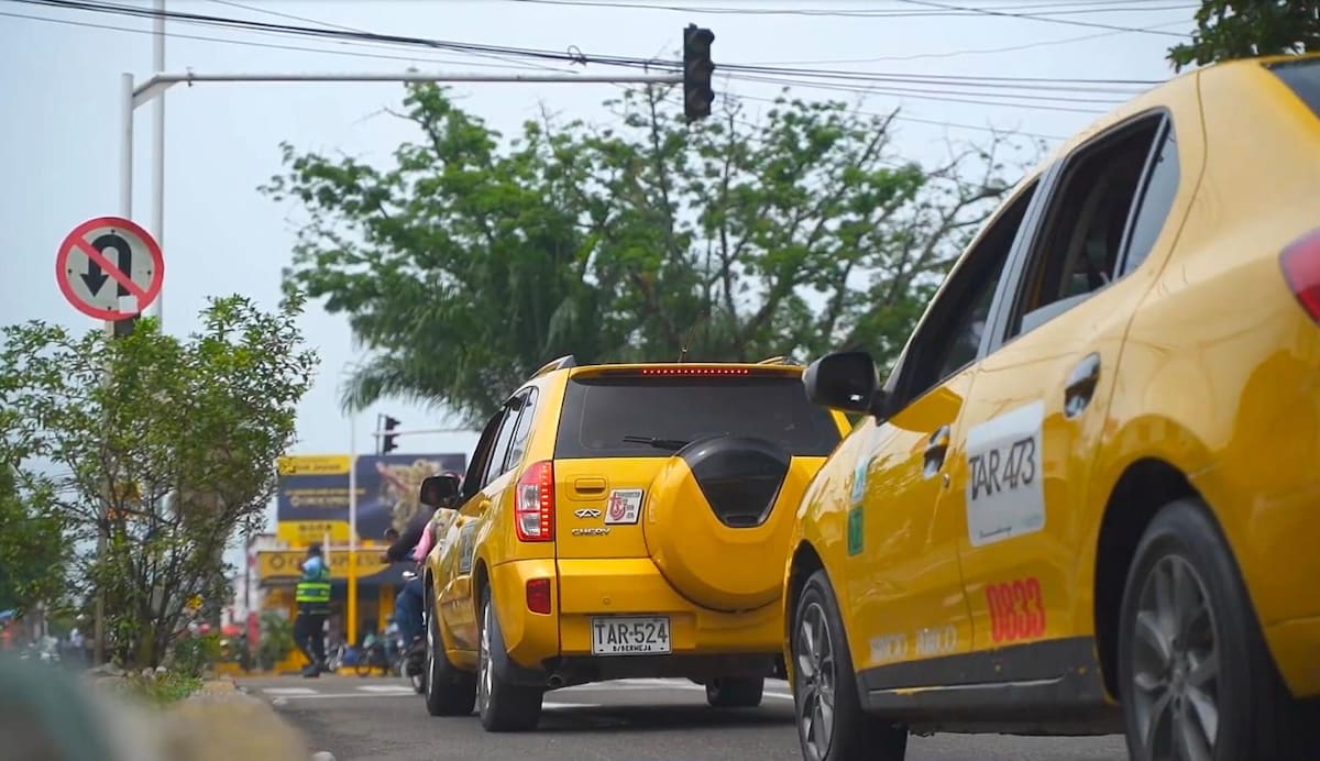 La nueva normativa también establece cambios para los viajes en taxi entre municipios cercanos y los recorridos hacia y desde aeropuertos.
Suministrada/Vanguardia