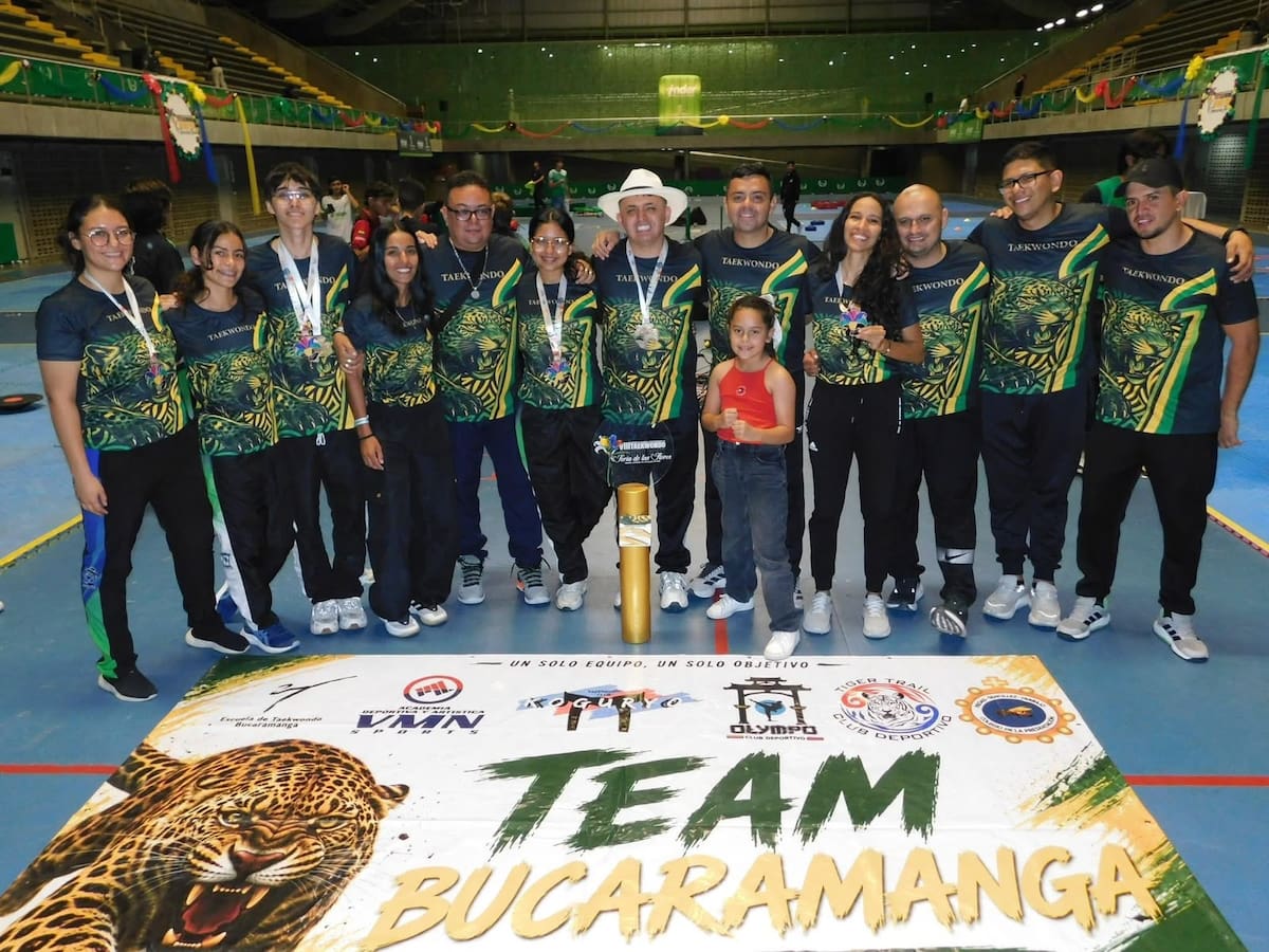Team Bucaramanga hace historia en Medellín: campeón general del Open Feria de las Flores 2026 de taekwondo. Foto: Cortesía/Vanguardia