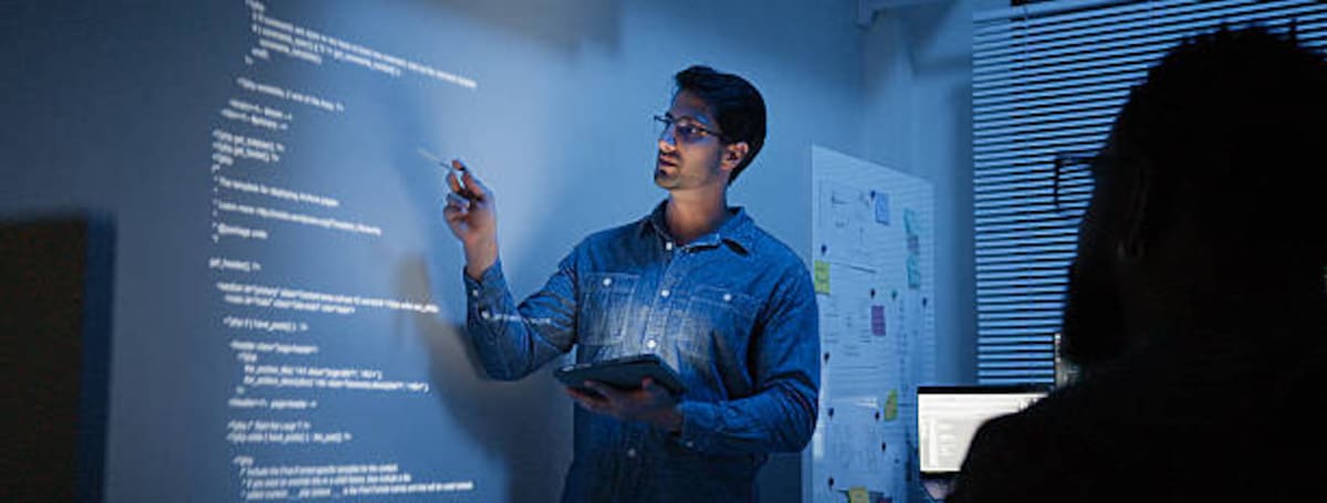 Estudiantes, trabajadores, emprendedores y profesionales podrán participar en el curso gratuito de ciencia de datos.