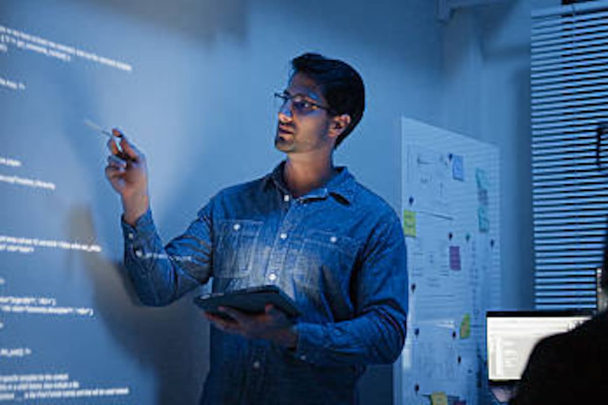 Estudiantes, trabajadores, emprendedores y profesionales podrán participar en el curso gratuito de ciencia de datos.