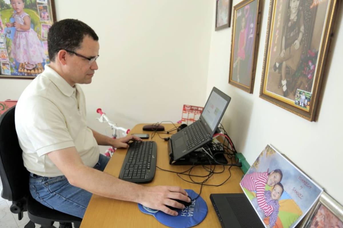 El 1 de mayo del 2012 se expidió el Decreto 0884 del 2012 que reglamenta la Ley 1221 del 2008, con el cual se busca promover la adopción del teletrabajo como modalidad laboral en el país. (Foto: Suministrada MinTic/VANGUARDIA LIBERAL)