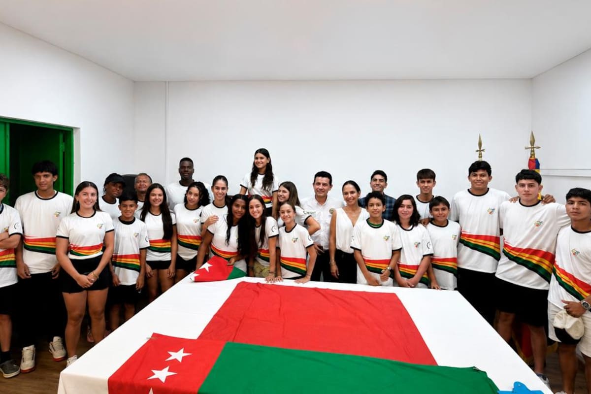 Esta es la delegación de Santander que competirá en el Torneo Nacional Interligas de Tenis 2026. Foto: suministrada.