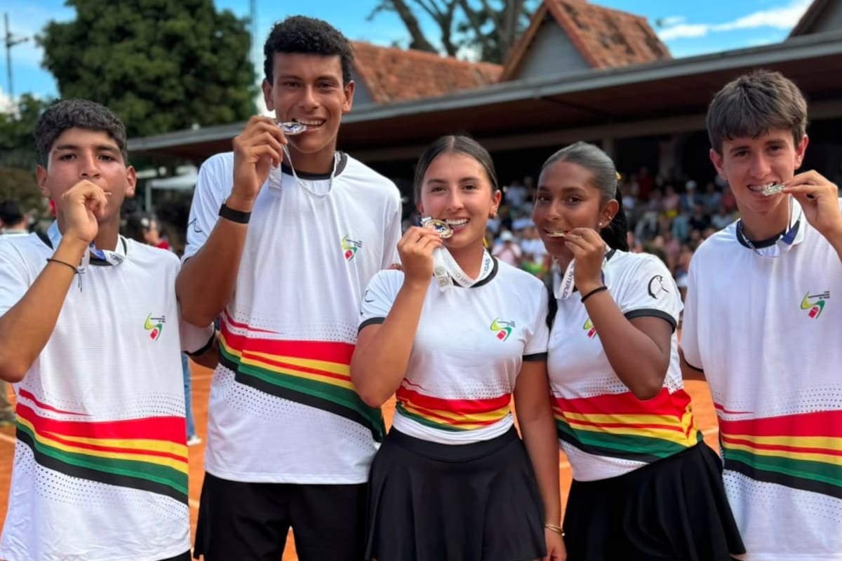 Los equipos de tenis de Santander brillaron en el Torneo Nacional Interligas, obteniendo un histórico título y un subcampeonato en categorías juveniles.