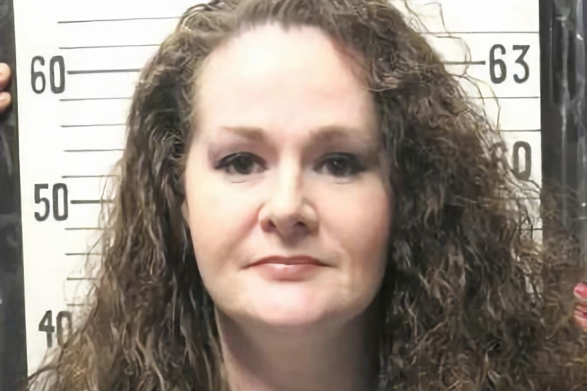 Fotografía cedida por el Departamento de Correccionales de Tennessee donde aparece la rea Christa Pike, quien recibió la pena capital como castigo después de ser condenada en 1996 por el asesinato de Collen Slemmer -en una zona remota del campus agrícola de la Universidad de Tenesí- con la ayuda de su novio, Tadaryl Shipp. Tennessee tiene previsto ejecutar este miércoles a Christa Pike, quien se convertiría en la primera mujer en recibir la pena capital en ese estado en más de 200 años. EFE/ Correccionales De Tennessee /SOLO USO EDITORIAL/ NO VENTAS/ SOLO DISPONIBLE PARA ILUSTRAR LA NOTICIA QUE ACOMPAÑA (CRÉDITO OBLIGATORIO)