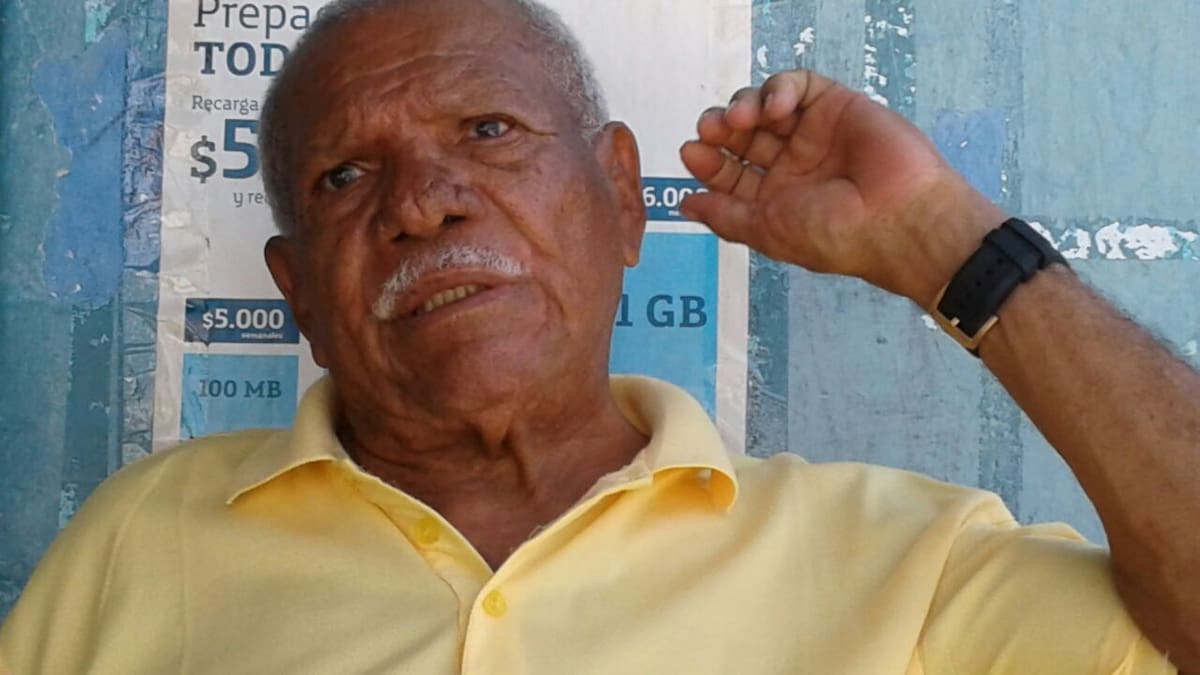 Murió en Barranquilla Teófilo Gutiérrez Blanco a los 86 años. Mucho antes de los goles del 'Teo' de La Chinita, este histórico receptor le dio la gloria al Atlántico y dedicó su vida a formar jóvenes deportistas tras superar una dura tragedia personal.