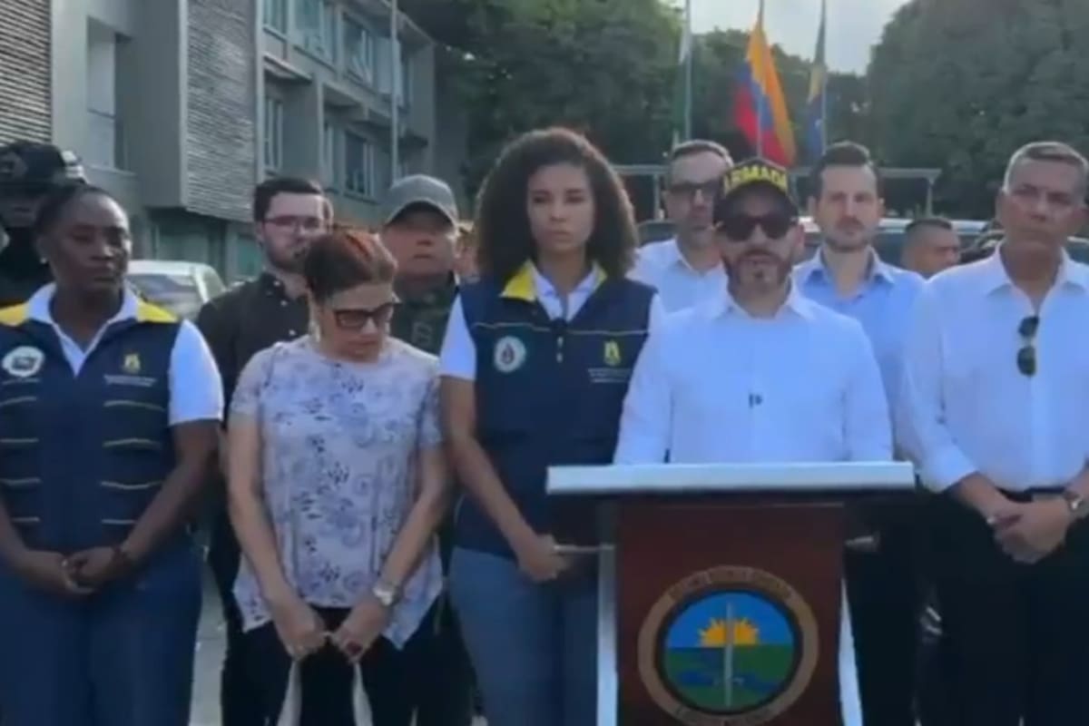 Según el presidente, son más de 1.300 y hasta 1.400 viviendas las que presentan algún tipo de afectación por el terremoto.