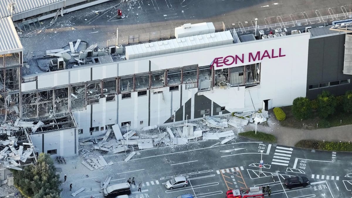 Terremoto en Japón provoca colapso de centro comercial: hay decenas de trabajadores desaparecidos.
Foto: redes sociales.