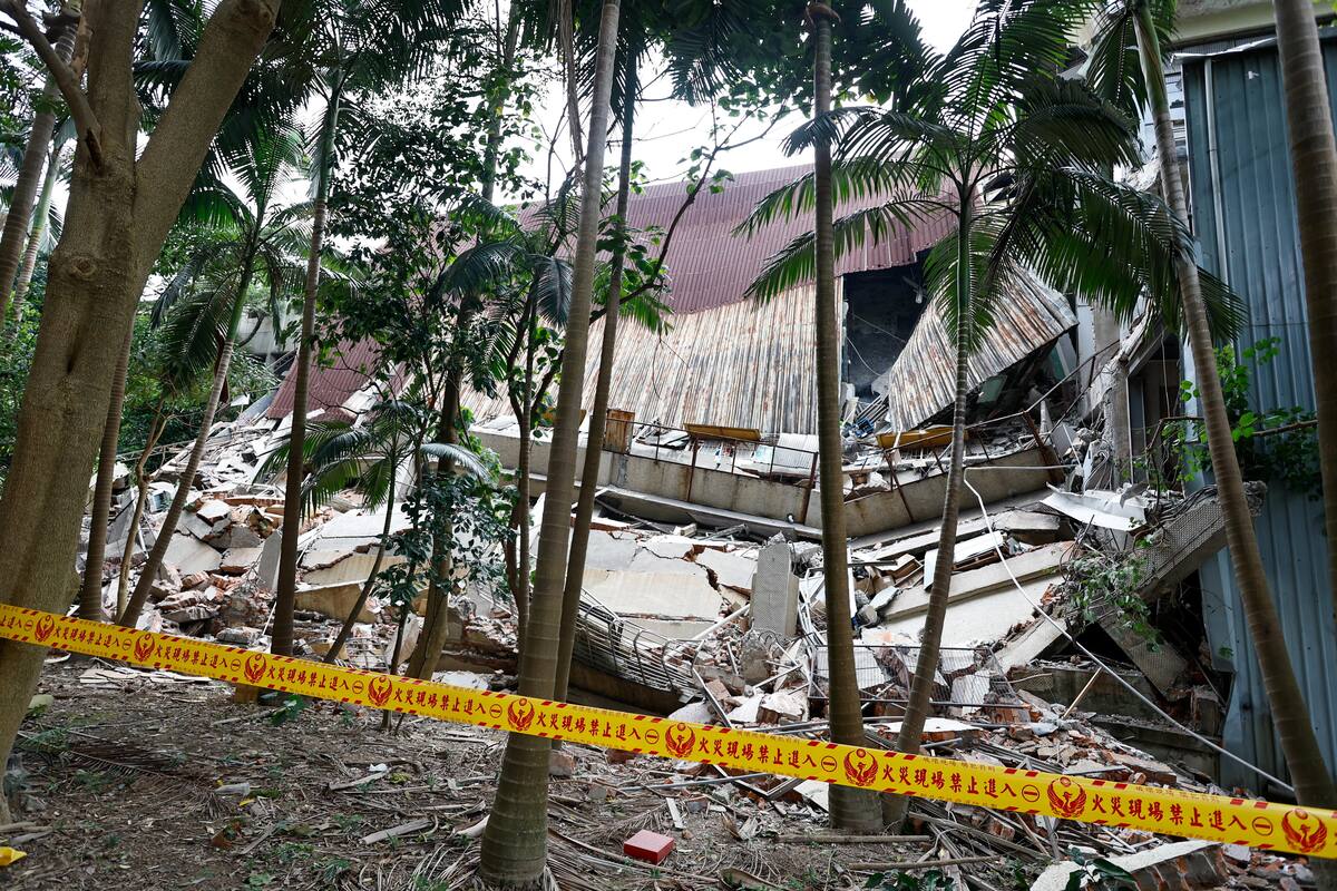 Terremoto en Taiwán derrumbó una fábrica de imprenta | FOTO EFE