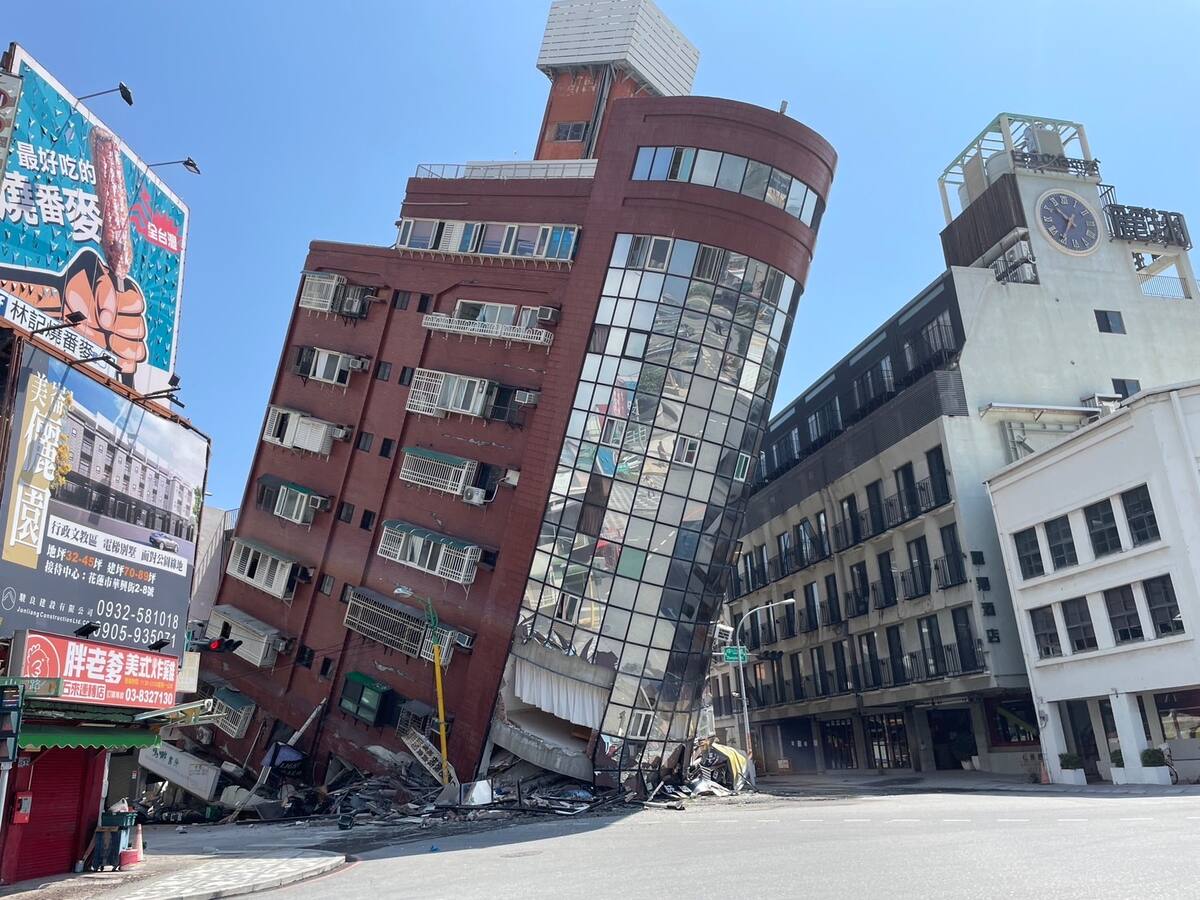 En el terremoto en Taiwán al menos 28 edificios colapsaron, mientras que cientos de infraestructuras quedaron afectadas. | FOTO EFE
