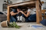 Si tiembla en Colombia, esto puede salvarlo: qué hacer durante un terremoto