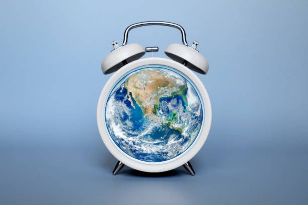 Los cambios en la rotación terrestre son casi imperceptibles para las personas, pero resultan clave para sistemas como el GPS y la navegación satelital.