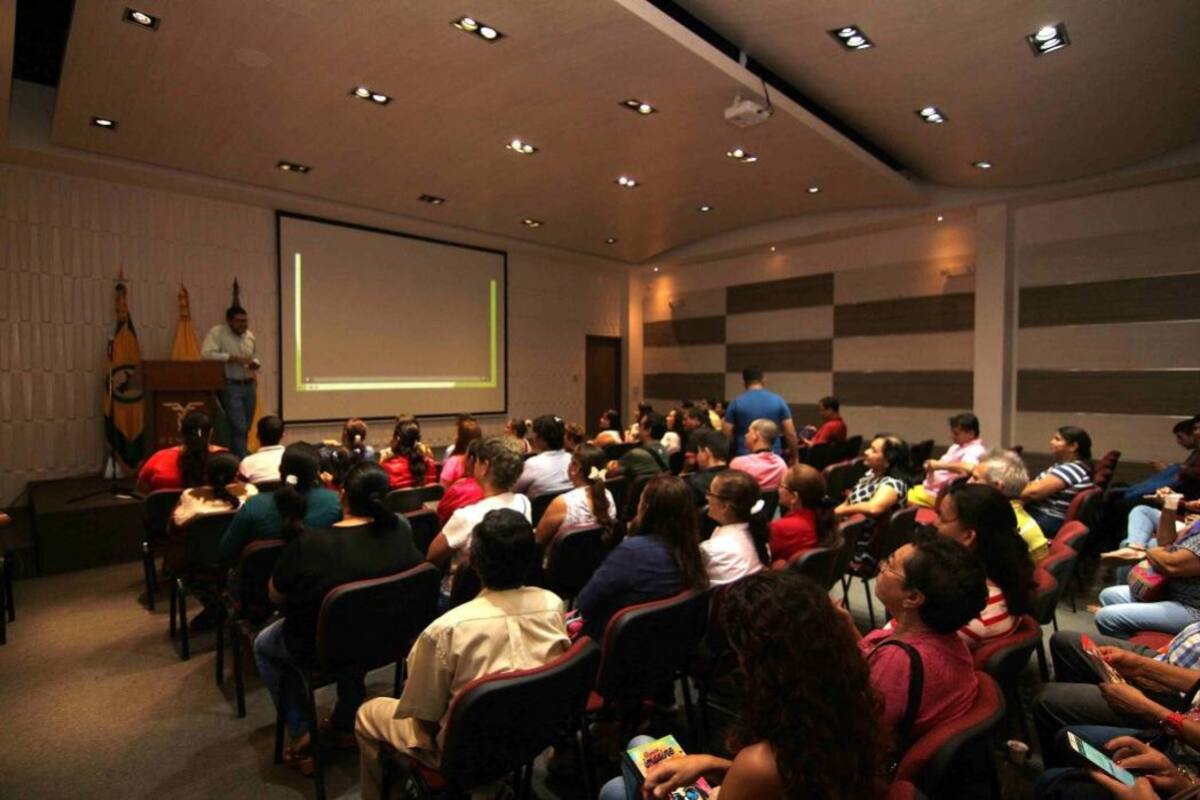 Fenalco Santander en asocio con Fenaltiendas inició el poryecto ‘Forjando el crecimiento de nuestros tenderos’, que tiene el propósito capacitar al sector. (Foto: Elver Rodríguez/ VANGUARDIA LIBERAL)