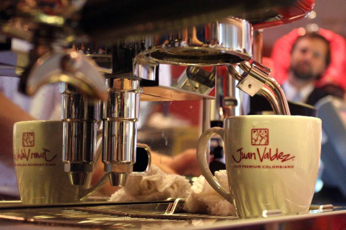 Las bebidas de Juan Valdéz con café colombiano se venden en 15 países a través de franquicias. (Foto: Archivo/VANGUARDIA LIBERAL )