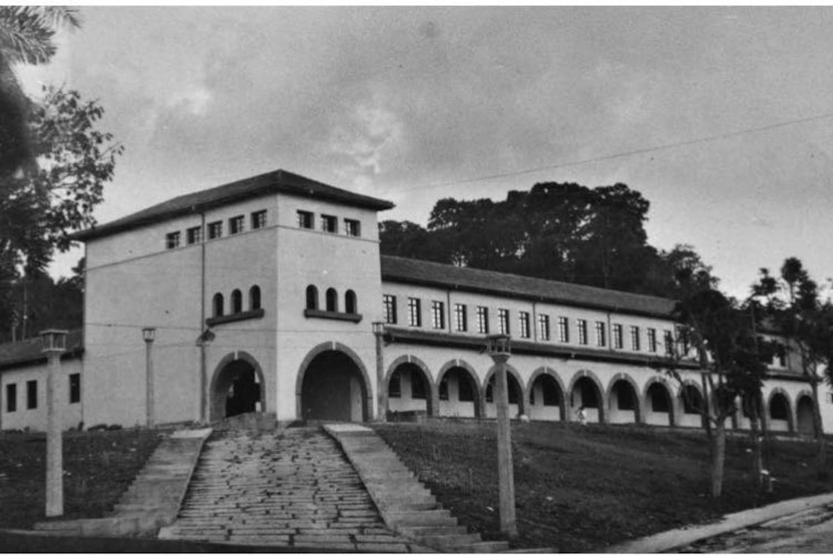 Título: Colegio Universitario del Socorro: 200 años de historia y educación en Santander. / Suministrada
