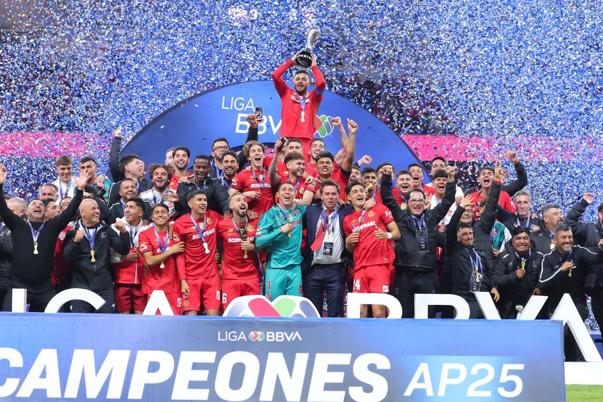 Toluca se consagra bicampeón de la Liga MX tras vencer a Tigres en penales. Foto: Toluca FC.