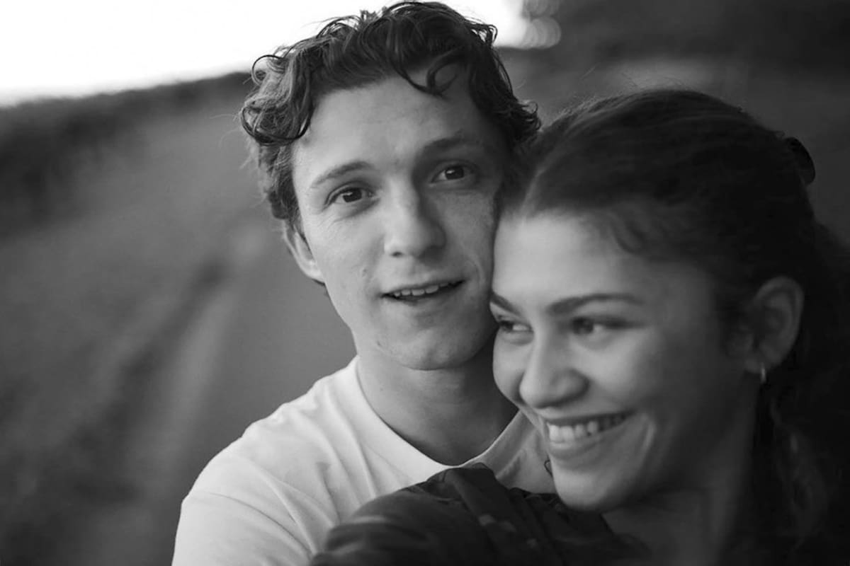 Tom Holland y Zendaya ahora están casados, según reveló el estilista Law Roach.