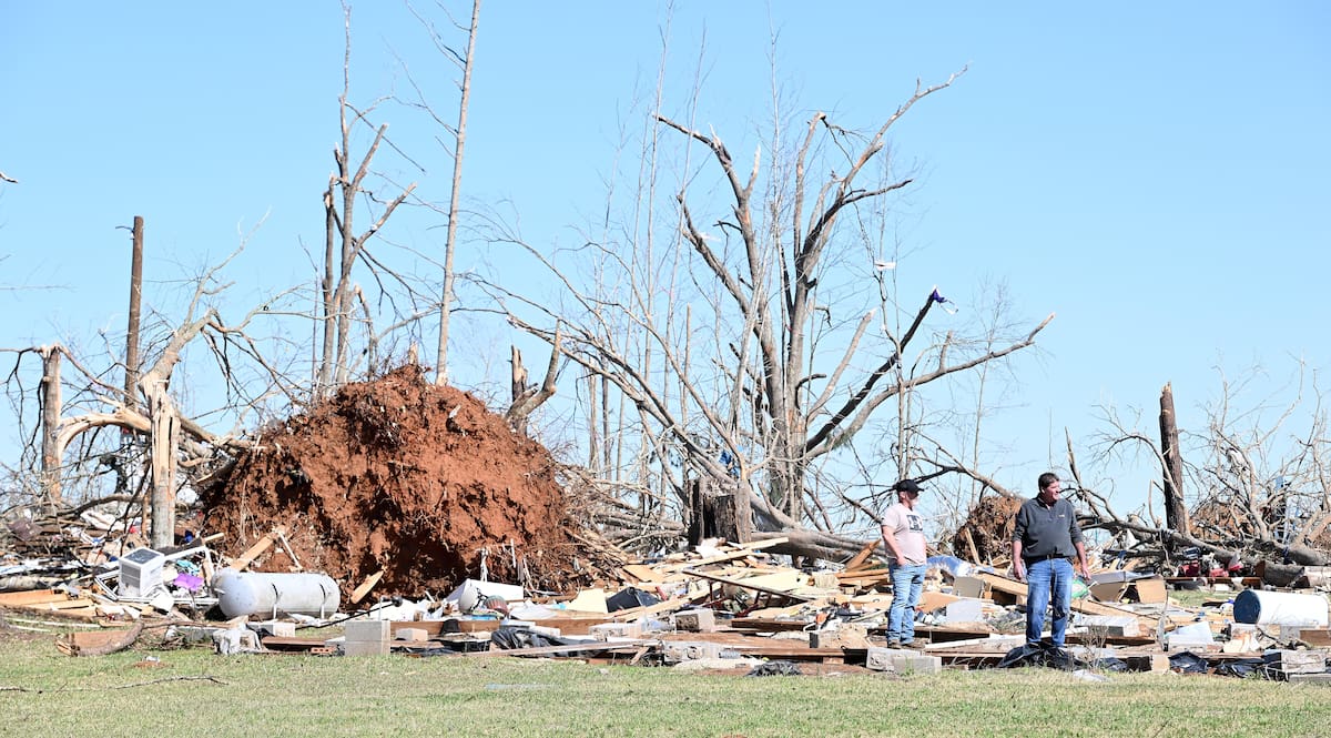 Destrozos causados en Estados Unidos por varios tornados y tormentas.
Foto: EFE/Chris Tood