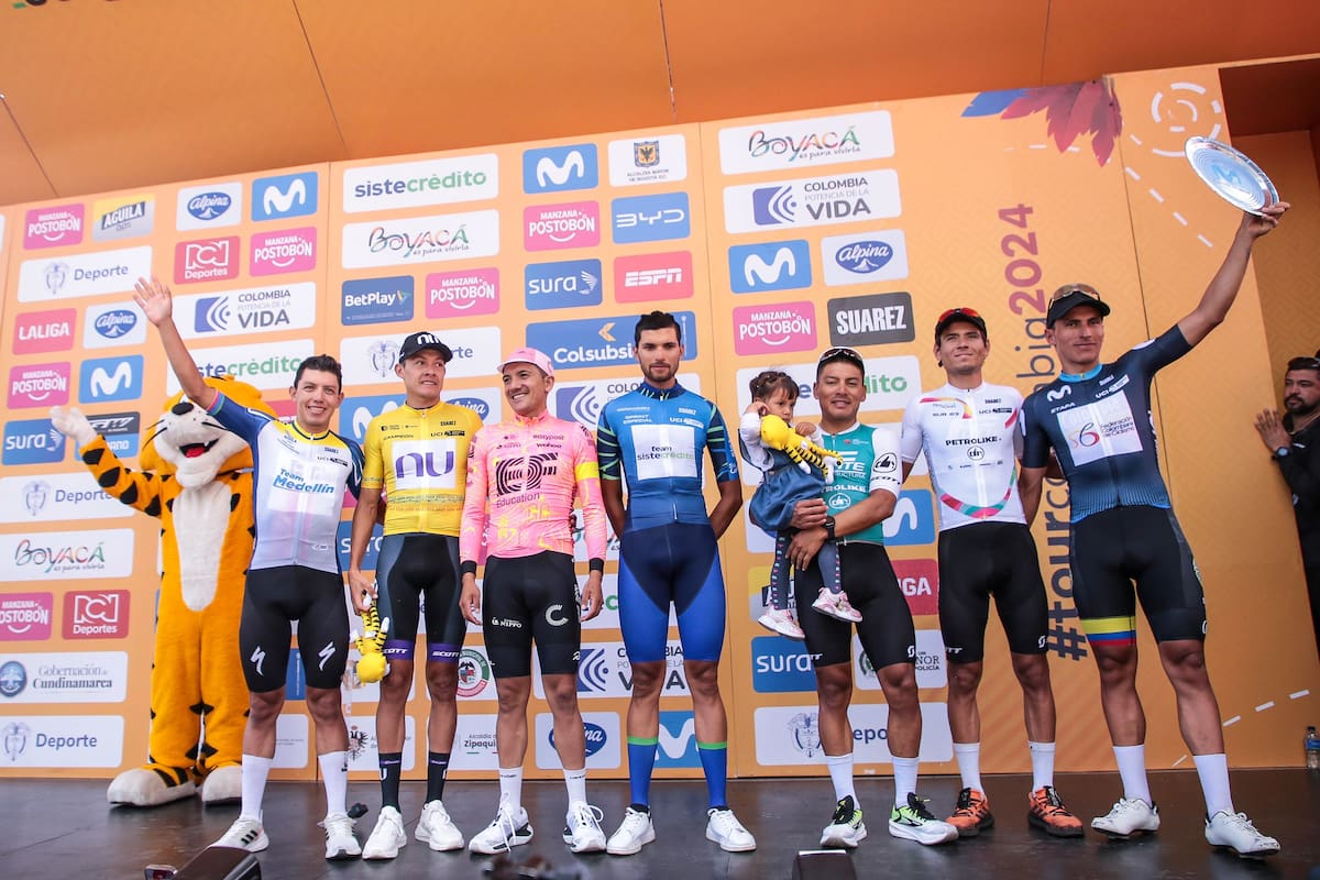 Bogotá. Febrero 11 de 2024. Ciclistas participan de la etapa 6 del Tour Colombia 2.1 que finalizó en el parque nacional. (Colprensa - John Paz)