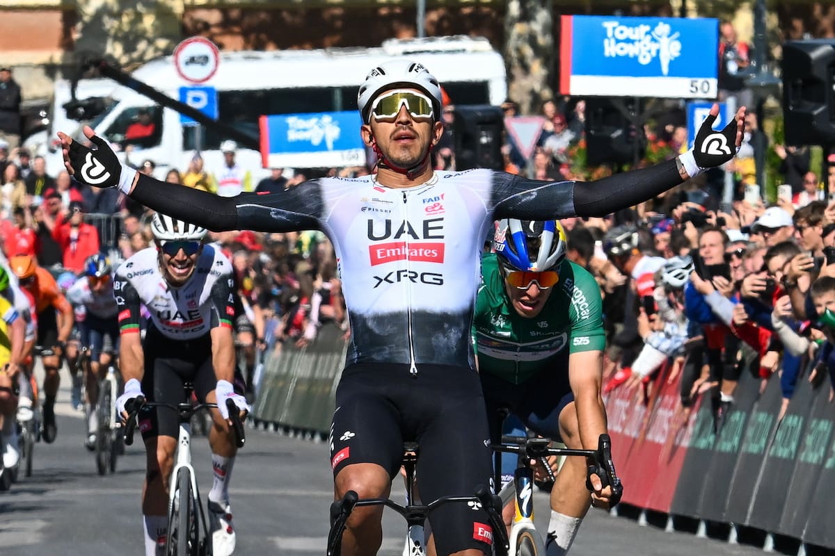 Esztergom (Hungary), 18/05/2025.- Colombian rider Juan Sebastian Molano of UAE Team Emirates XRG wins the fifth and final stage of the 46th Tour de Hongrie cycling race over 169.5km from Etyek to Esztergom, Hungary, 18 May 2025. (Ciclismo, Hungría) EFE/EPA/Tibor Illyes HUNGARY OUT