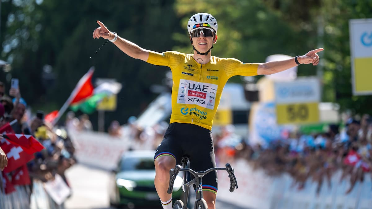 VILLARS-SUR-OLLON (Switzerland), 21/06/2026.- Slovenia cyclist Tadej Pogacar (L) of UAE Team Emirates-XRG, wearing the yellow leaders jersey. (Ciclismo, Eslovenia, Suiza) EFE/EPA/GIAN EHRENZELLER