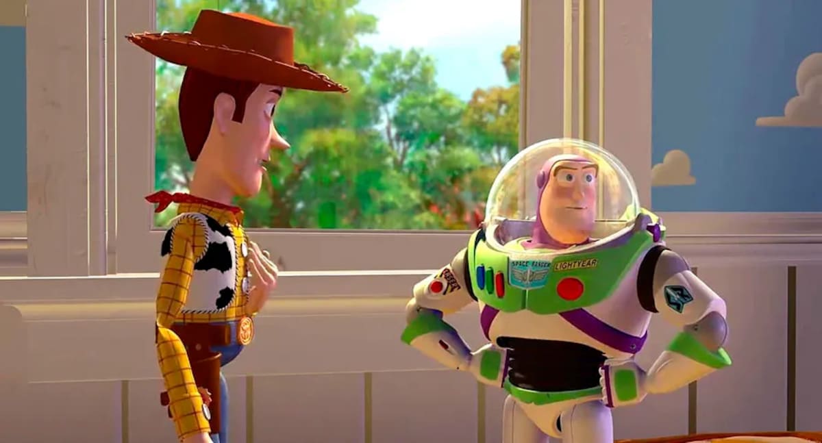 La quinta entrega de la saga de Pixar se estrena hoy en los cines. Jessie, la vaquera, se convierte en la heroína del grupo en esta aventura en la que los juguetes combaten el avance de la tecnología.