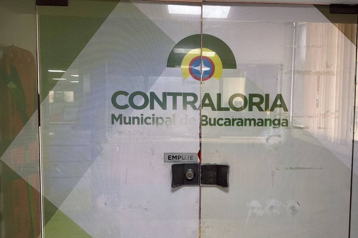 Trabajar sin sueldo: esta es la crisis en la Contraloría de Bucaramanga
