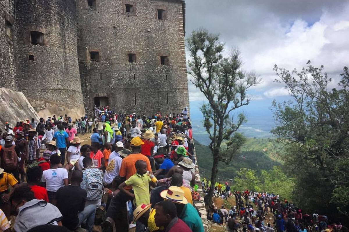 Tragedia en Haití: estampida en la Ciudadela Henri deja al menos 30 muertos.
Foto: A.P.I.