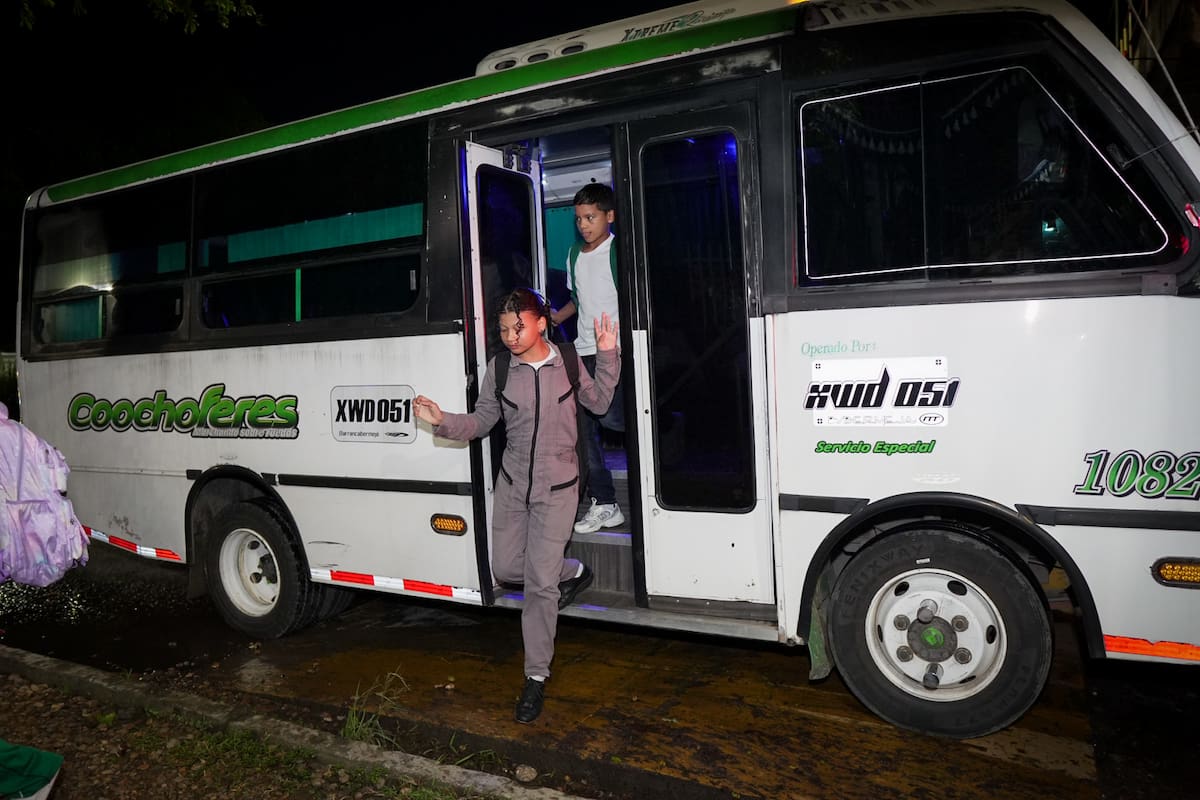 Desde este 21 de julio, 145 rutas de transporte escolar volverán a operar en Barrancabermeja para facilitar el desplazamiento de más de 7.900 estudiantes de instituciones educativas oficiales.
Suministrada/Vanguardia